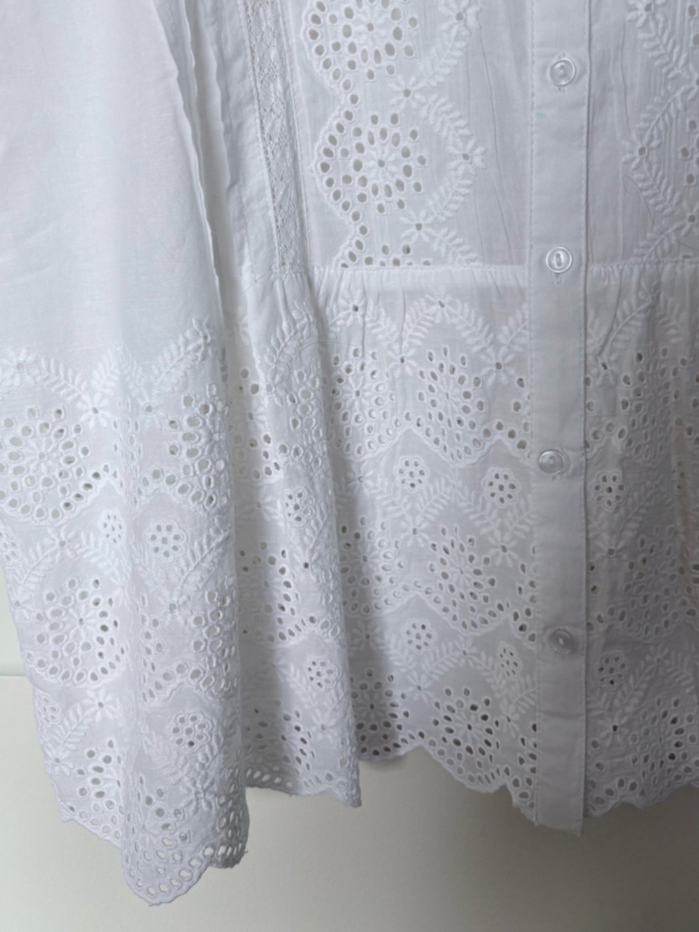 Sundance Short Sleeve Blouse in White Eyelet Cotton. Size XL. NWOT. - Picture 3 of 9